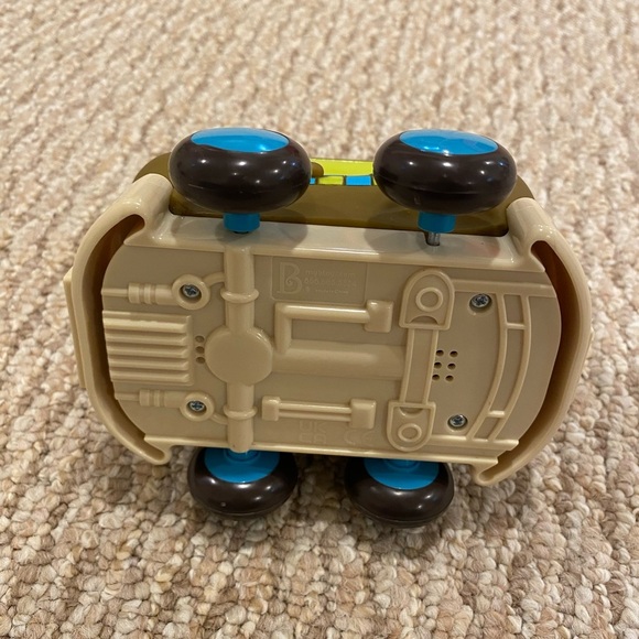 B. Toys 4 Pull Back Vehicles Car, Pick up Truck, Race Car and Taxi Toddler Toys - Picture 10 of 15